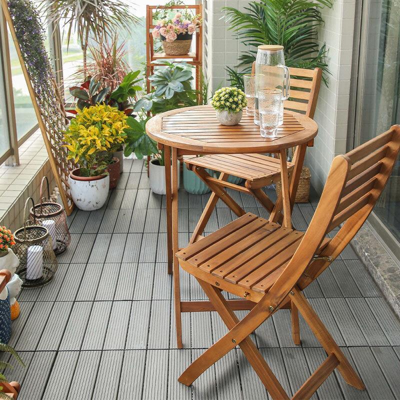 Folding balcony table and shop chairs