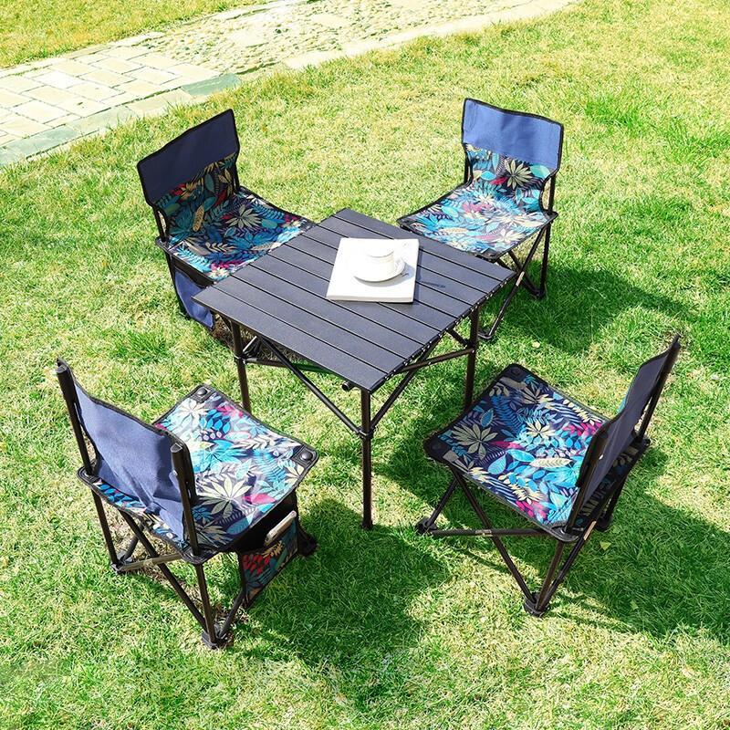 Outdoor card table and hot sale chairs